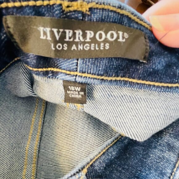 Liverpool Charlie Stretch Denim Mid-Rise Crop Leg Wide Rolled Cuff Jeans 18W - Picture 9 of 10